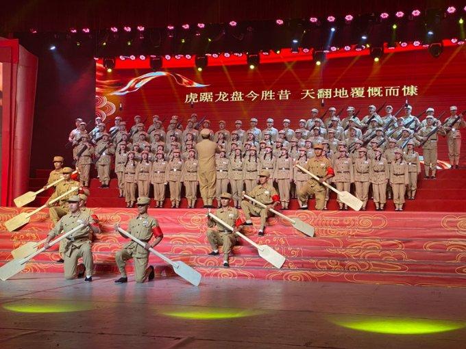 雷政富出狱,网友质疑:“赃款未退清为何能减刑?”