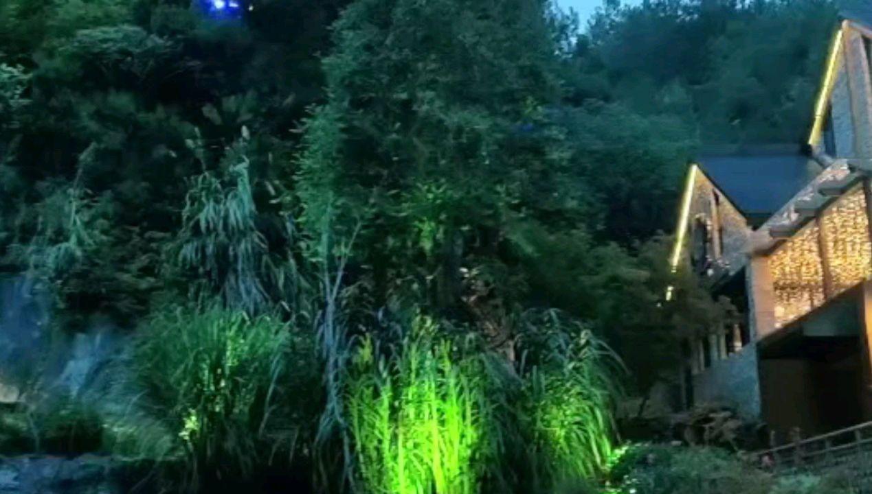 入职就开始“蚂蚁搬家”，安装工盗取公司约10万元材料